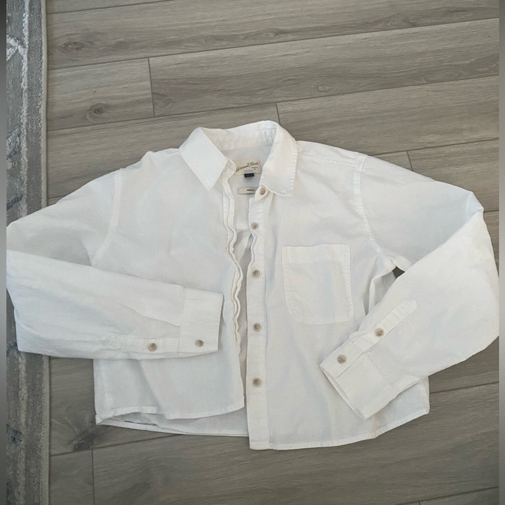 NWOT Universal Thread Cropped Linen+Cotton Top